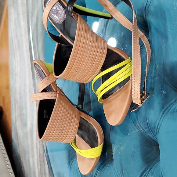 Donald J Pliner 5 inch heeled sandals - Picture 6 of 6